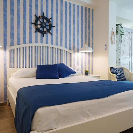 Quattro Torri B&B Санта-Тереза-ди-Рива Экстерьер фото