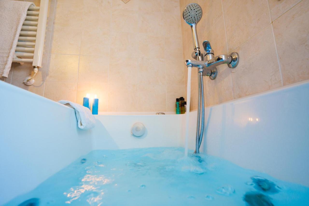 Quattro Torri B&B Санта-Тереза-ди-Рива Экстерьер фото